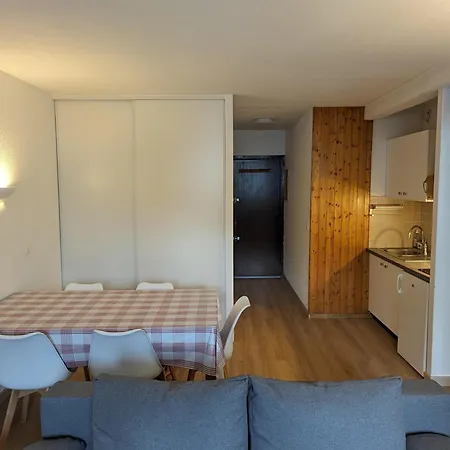 Appartement Spacious Flat With Private Parking *