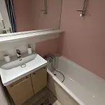 Spacious Flat With Private Parking Apartament
